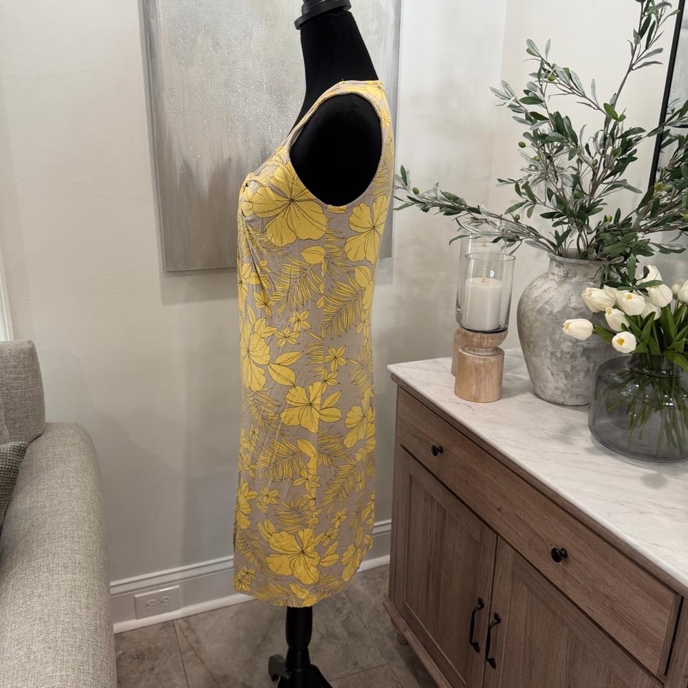 Tommy Bahama Yellow and Gray Floral Sleeveless Dress - Picture 4 of 9